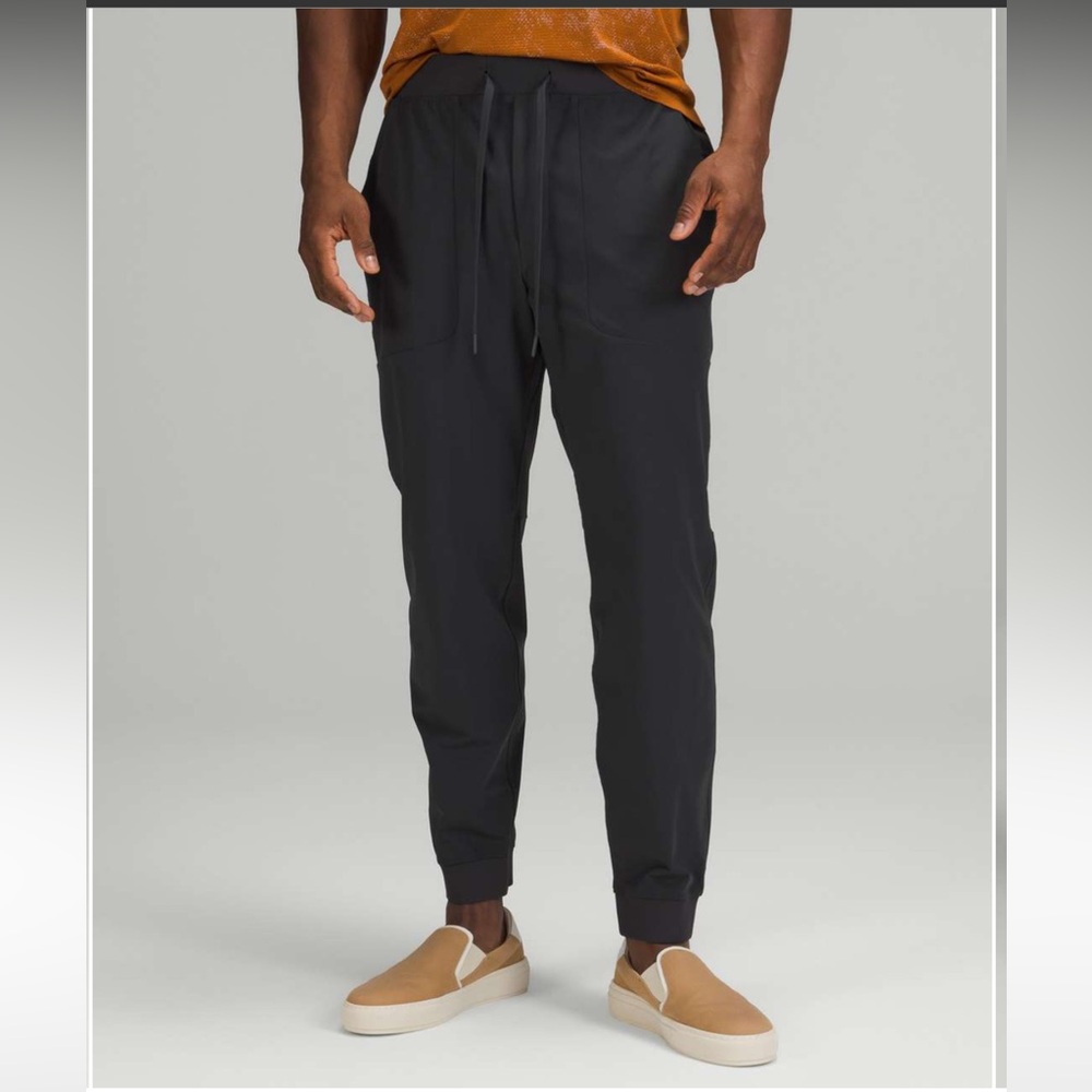 Lululemon ABC Jogger *Warpstreme
Obsidian (First Release)